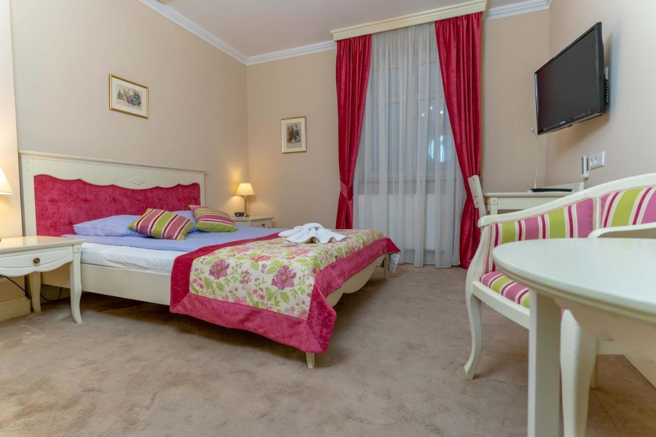 Resovia Residence Hotel*** Жешув Экстерьер фото